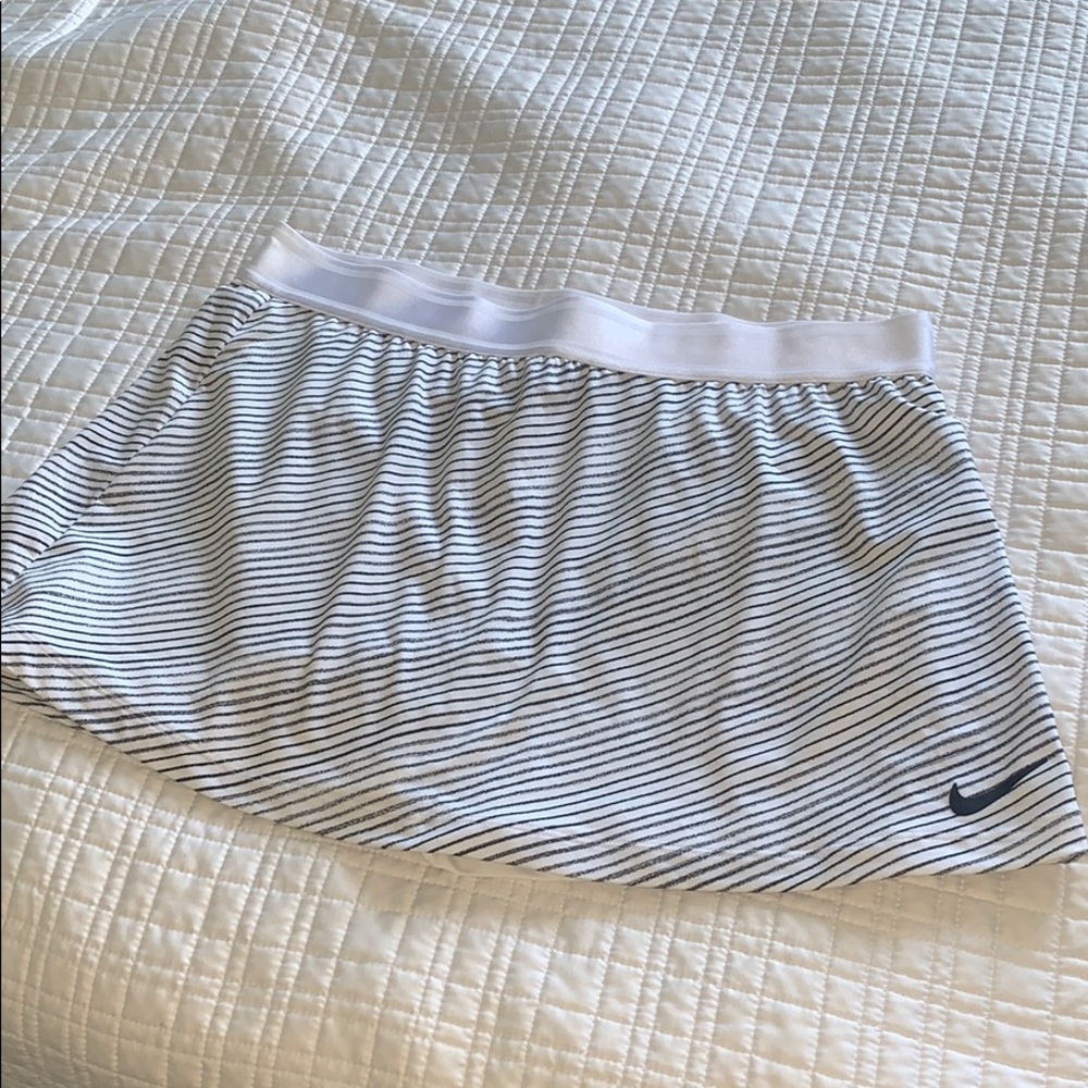 Nike tennis skirt
